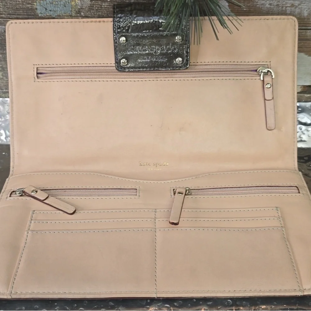 Kate Spade Rialto Place Neda Clutch - Picture 3 of 7